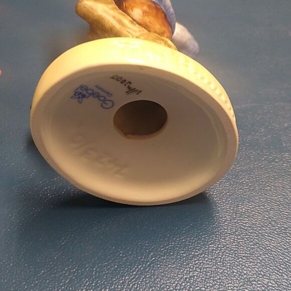 Vintage Goebel Hummel Figurine Boy and girl in Apple Trees Cottagecore - Picture 8 of 11